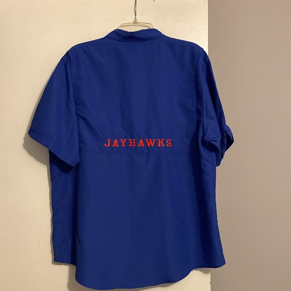 Pro Edge by Knights Apparel Men’s Jayhawks Button Down Short Sleeve Shirt - Picture 4 of 9